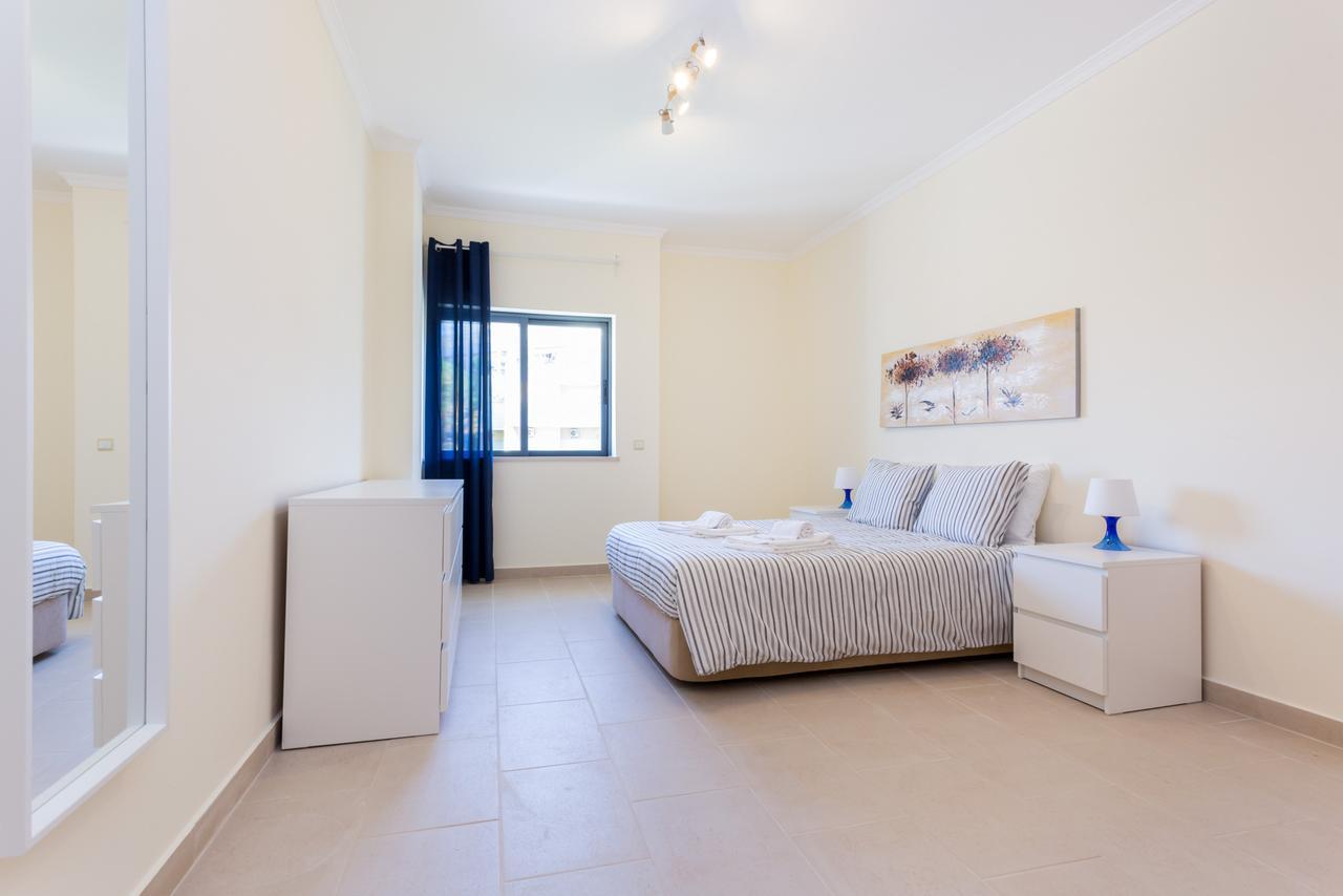 Pedros Apartment By Seewest Lagos Esterno foto